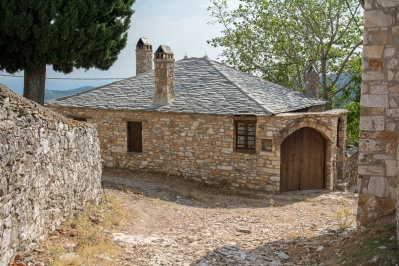 Traditionelle Siedlung des Sees Burg